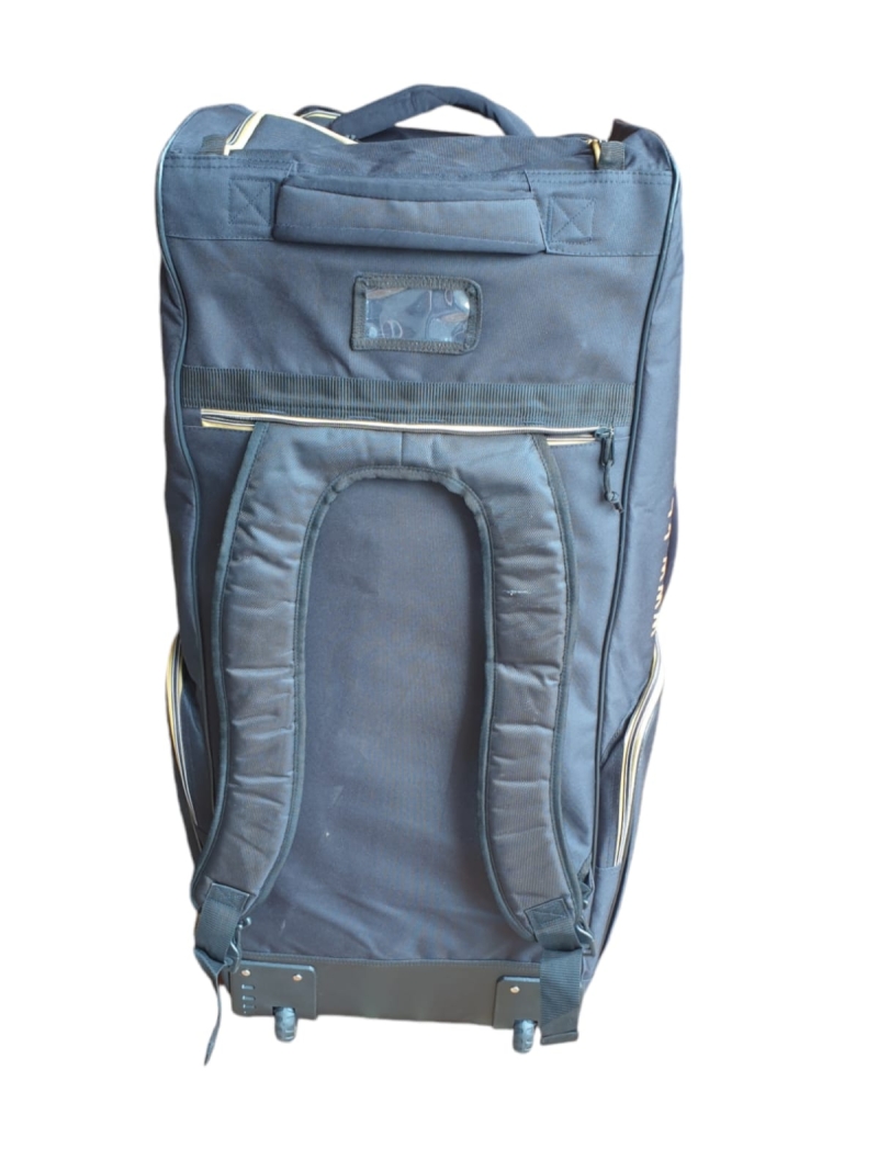 pro players duffle bag with wheels